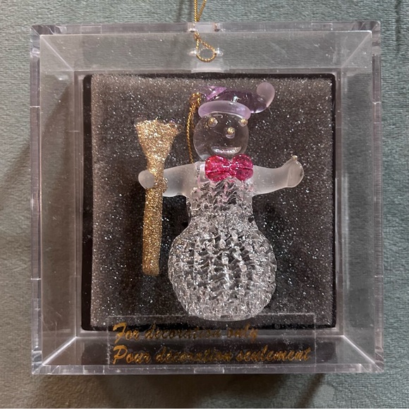 Vintage 3” spun glass SNOWMAN with BROOMSTICK ornament - Picture 2 of 3